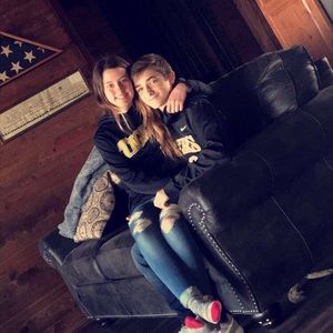 Meet your Posher, Maci